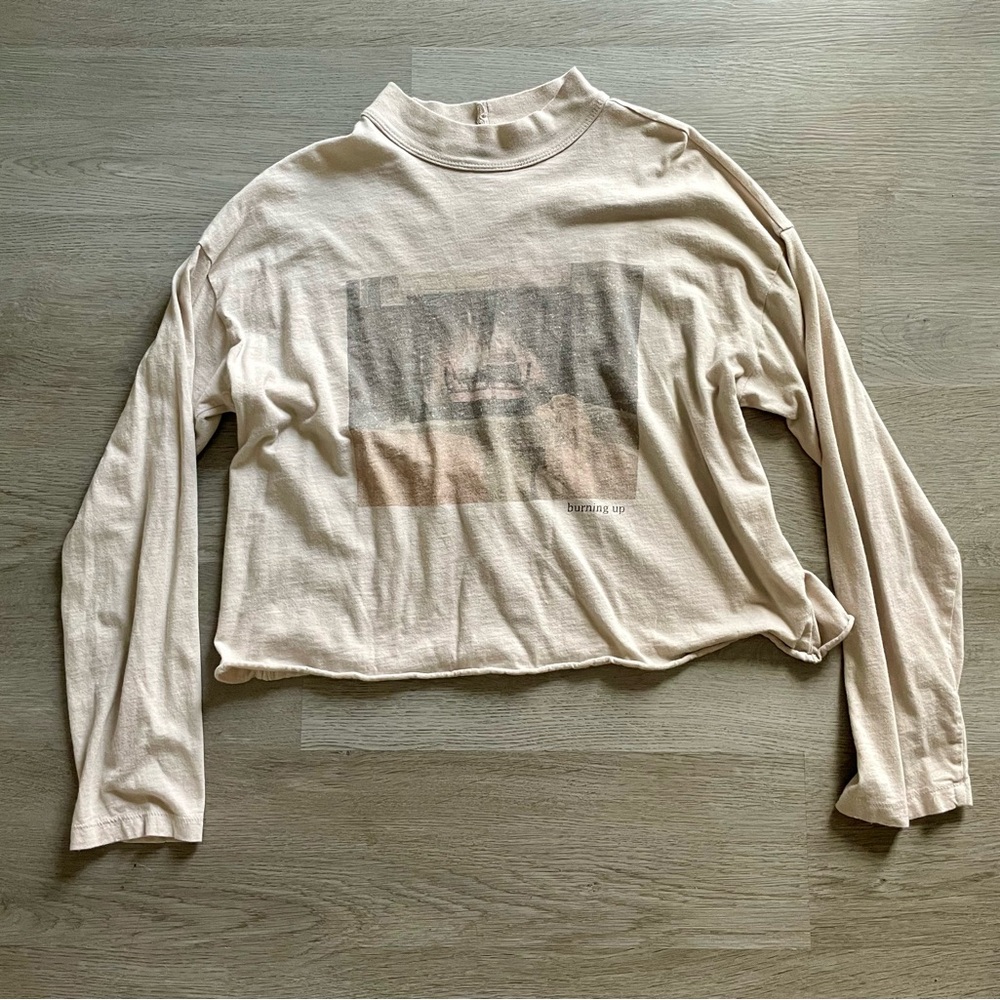 Aerie Ladies Cropped Long Sleeve Vintager Style Shirt Size Small